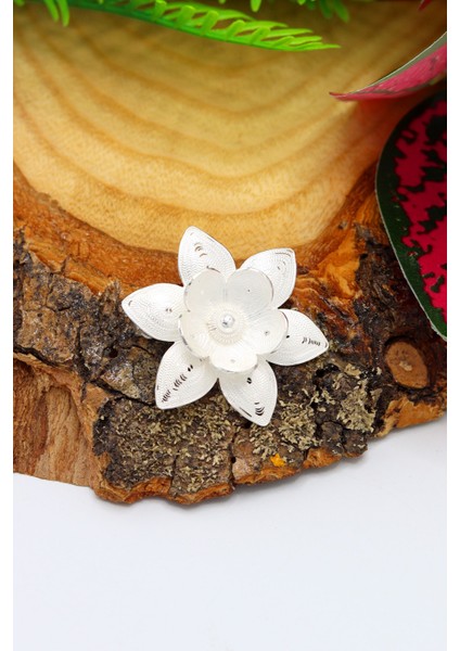 Zambak Model 925 Ayar Gümüş Telkari Broş 201022067