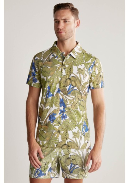 Çiçek Desenli Yeşil Polo Yaka T-Shirt