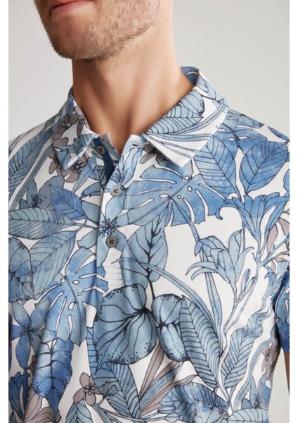 Çiçek Desenli Mavi Polo Yaka T-Shirt
