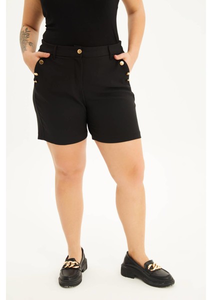 Cep Detaylı Metal Düğmeli Şort modelleri