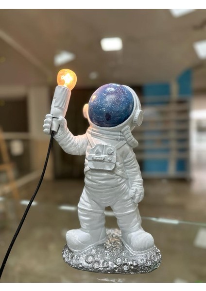 Astronot Heykeli Gece Lambası Abajur Aydınlatma Ev Dekorasyonu