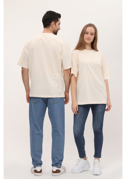 Kadın Erkek Açık Ekru Oversize Bol Kalıp Basic T-Shirt modelleri