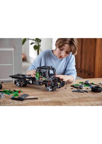 Technic 4x4 Mercedes-Benz Zetros Kamyon 42129 fırsatları