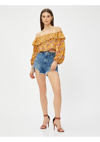 Etnik Desenli Crop Bluz Omzu Açık Fırfırlı fiyatları