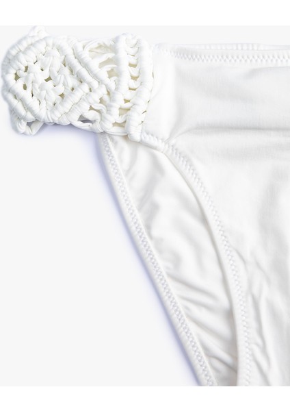 Bikini Altı Normal Bel Kroşe Detaylı modelleri