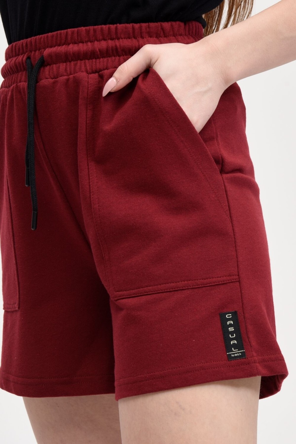 Defy's Kadın Beli Lastikli Cepli Etiket Detaylı Regular Fit Şort Bordo