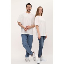 giyadda Unisex Kırık Beyaz Oversize Bol Kalıp Basic T-Shirt (Sevgili Çift Kombini Tavsiyesi)