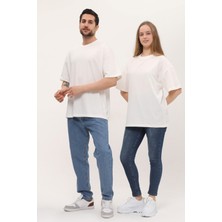 giyadda Unisex Kırık Beyaz Oversize Bol Kalıp Basic T-Shirt (Sevgili Çift Kombini Tavsiyesi)