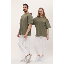 giyadda Unisex Haki Oversize Bol Kalıp Basic T-Shirt (Sevgili Çift Kombini Tavsiyesi)
