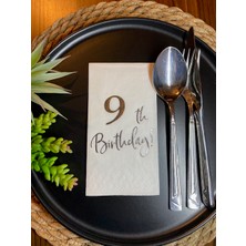 Kidspartim Gümüş Yaldızlı Beyaz Dokuz Yaş Bırthday Garson Katlama Peçete 16 Lı