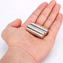 Hdg Çap 18MM x Kalınlık 2mm Yuvarlak Güçlü Neodyum Magnet Mıknatıs