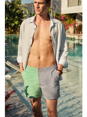 Yeşil - Mavi Çizgili Kemerli Şort