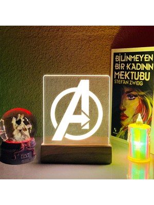 Marvel Avengers Logo Tasarımlı Woodleds Ahşap Tabanlı Dekoratif LED Lamba