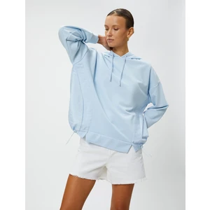 Paraşüt Kumaş Detaylı Kapüşonlu Sweatshirt
