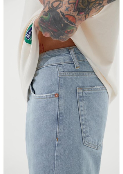 Loose Fıt Denim Bermuda Şort Açık Mavi