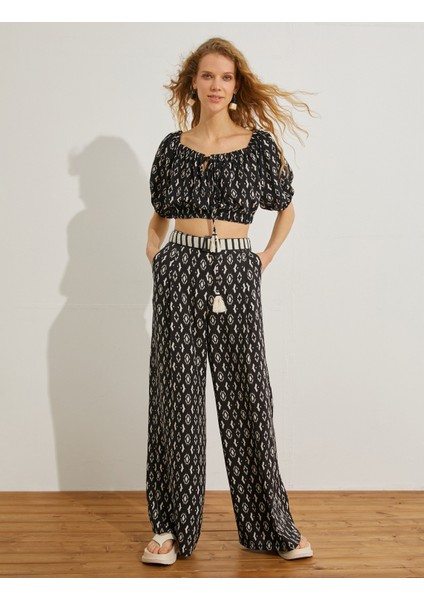 Crop Bluz Etnik Baskılı Lastik Detaylı