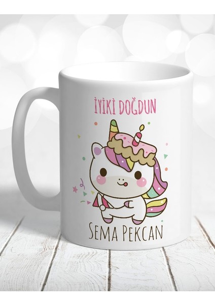 Atölye Çizgi Iyiki Doğdun Unicorn Temalı Kişiye Özel Kupa Bardak ve Mouse Pad