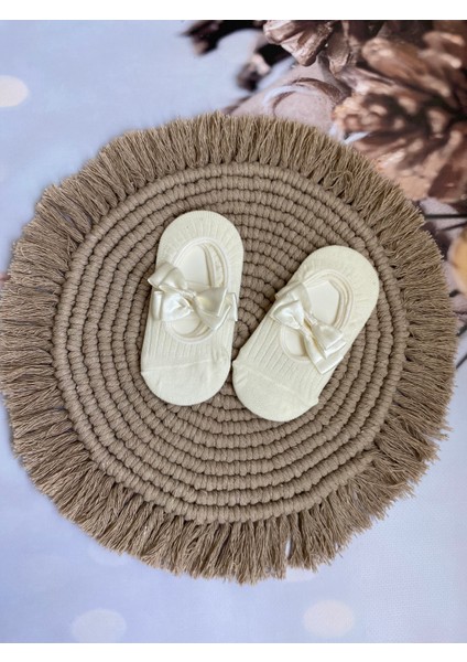 Kız Bebek Fiyonklu Babet Çorap