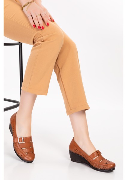 Kadın Taba Ayarlanabilir Tokalı Ayakkabı