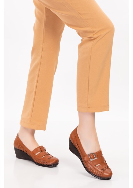 Kadın Taba Ayarlanabilir Tokalı Ayakkabı modelleri