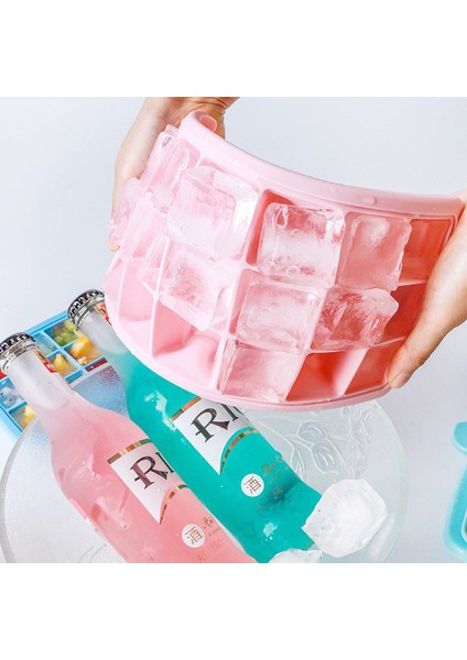 Kapaklı Silikon Buz Kalıbı ve 24 Bölmeli Buz Kalıpları (Yurt Dışından) indirimleri