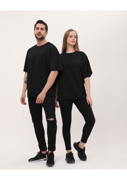 Unisex Siyah Oversize Bol Kalıp Basic T-Shirt (Sevgili Çift Kombini Tavsiyesi)