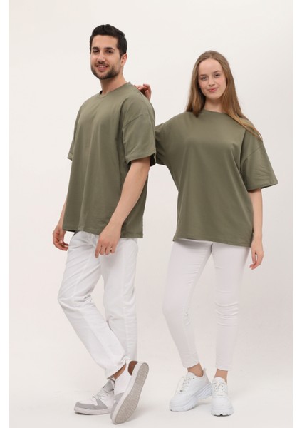 Unisex Haki Oversize Bol Kalıp Basic T-Shirt (Sevgili Çift Kombini Tavsiyesi)