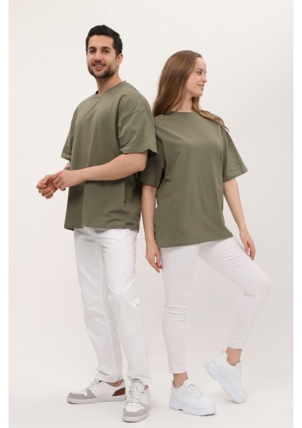 Unisex Haki Oversize Bol Kalıp Basic T-Shirt (Sevgili Çift Kombini Tavsiyesi)