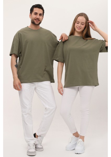 Unisex Haki Oversize Bol Kalıp Basic T-Shirt (Sevgili Çift Kombini Tavsiyesi) fiyatları