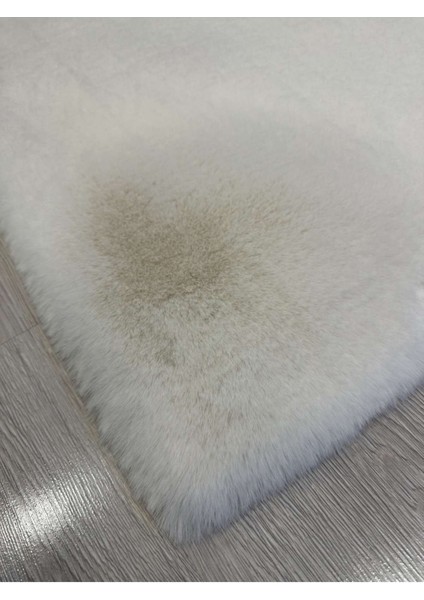 Modern Tavşan Tüyü Yumuşacık Tüy Dökmez Peluş Halı Krem fiyatları
