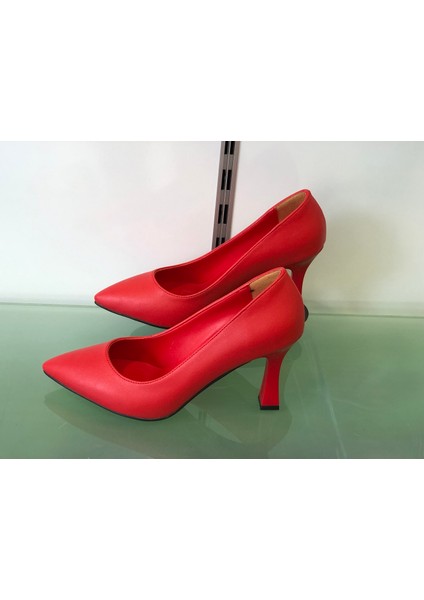 Yeni Model 9 cm Kadeh Topuk Stiletto Ayakkabı