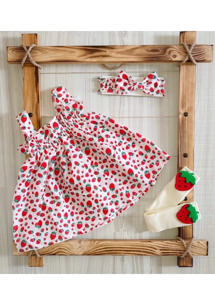 Kız Bebek Çilek Baskılı Elbise Meyveli Bandana ve Dizaltı Kirazlı Çorap 3'lü Takım