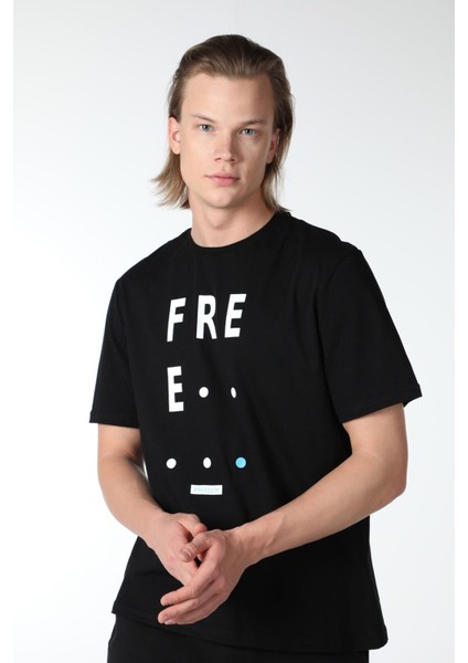 Erkek Bisiklet Yaka Kısa Kollu Regular Fit Baskılı Tişört Siyah fiyatları