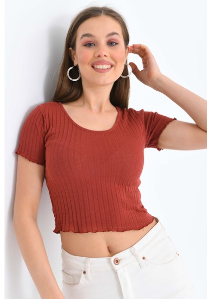 Kadın Kiremit Fitilli Vücuda Oturan Havuz Yaka Crop Örme Bluz indirimleri