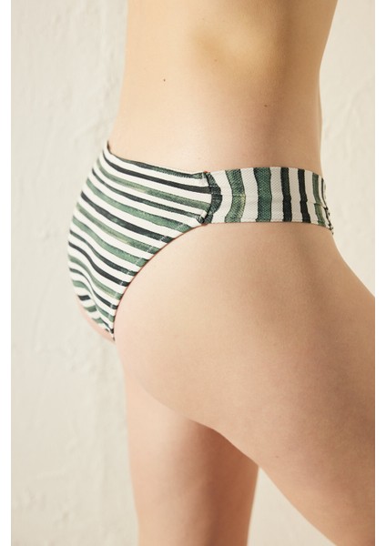 Mali Çizgi Desenli Hipkini Bikini Altı