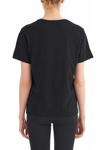 Csc Stacked Mini Gem Logo Kadın Kısa Kollu T-Shirt