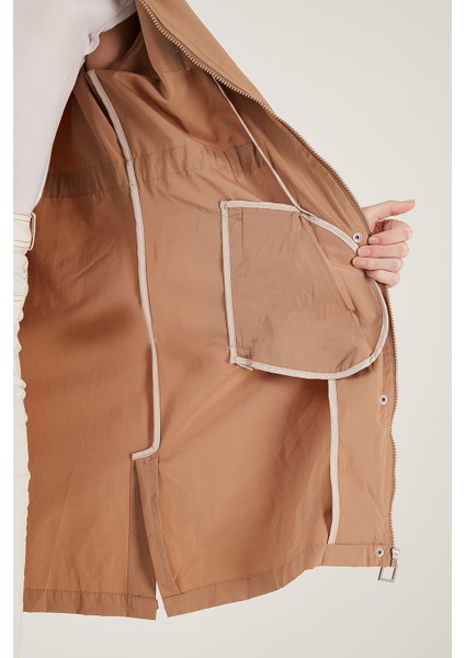 Regular Fit Çıkarılabilir Kapüşonlu Ince Mevsimlik Mont Bayan Mont 497SEZEN indirimleri