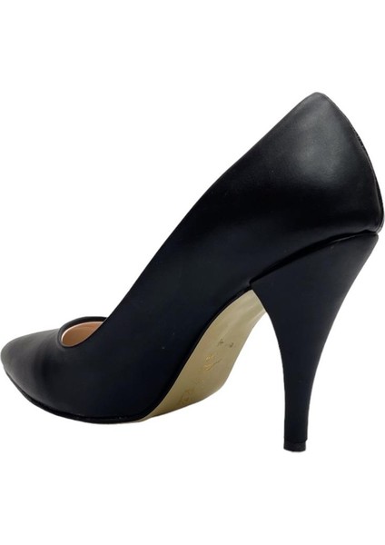 Rugan İnce Topuk Stilletto Kadın Ayakkabı SİYAH-BEJ