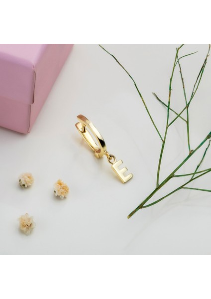 Kişiye Özel Taşsız Harf Halka Küpe Beyaz fiyatları