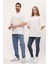 Unisex Kırık Beyaz Oversize Bol Kalıp Basic T-Shirt (Sevgili Çift Kombini Tavsiyesi) 2