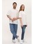 Unisex Kırık Beyaz Oversize Bol Kalıp Basic T-Shirt (Sevgili Çift Kombini Tavsiyesi) 4