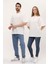 Unisex Kırık Beyaz Oversize Bol Kalıp Basic T-Shirt (Sevgili Çift Kombini Tavsiyesi) 4