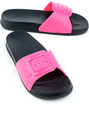 Gezer Yazlık Kadın Tek Toka Ayarlanabilir Islak Zemine Uygun Terlik