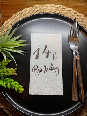 Kidspartim Gümüş Yaldızlı Beyaz On Dört Yaş Bırthday Garson Katlama Peçete 16 Lı