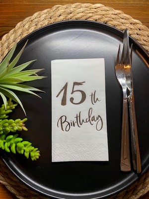 Kidspartim Gümüş Yaldızlı Beyaz On Beş Yaş Bırthday Garson Katlama Peçete 16 Lı