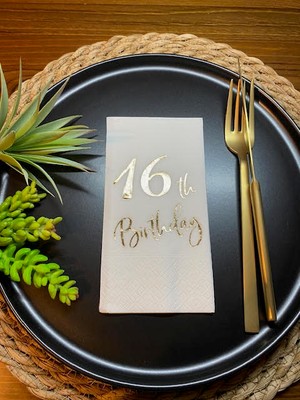 Kidspartim Gold Yaldızlı Beyaz On Altı Yaş Bırthday Garson Katlama Peçete 16 Lı