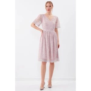 Desenli Kolu Tüllü Elbise