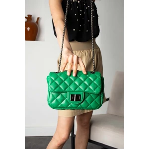 Kadın Kapitone Desenli Zincir Askılı Astarlı Çanta LF-5014