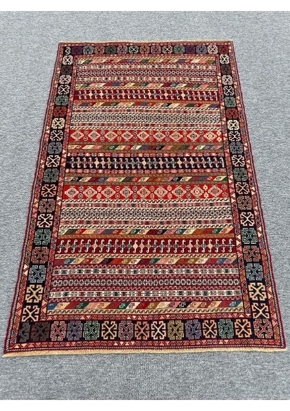 El Dokuması Iran Kilimi 126X200 Renkli Motifli %100 Yün Kilim !