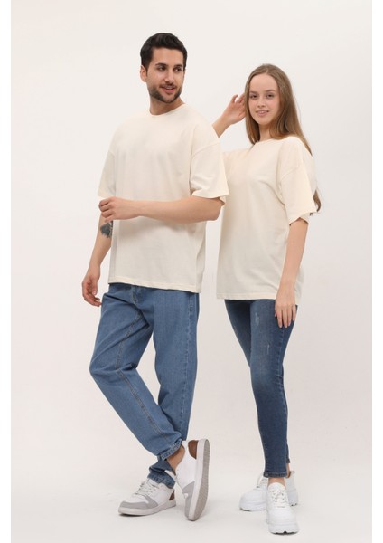 Kadın Erkek Açık Ekru Oversize Bol Kalıp Basic T-Shirt modelleri